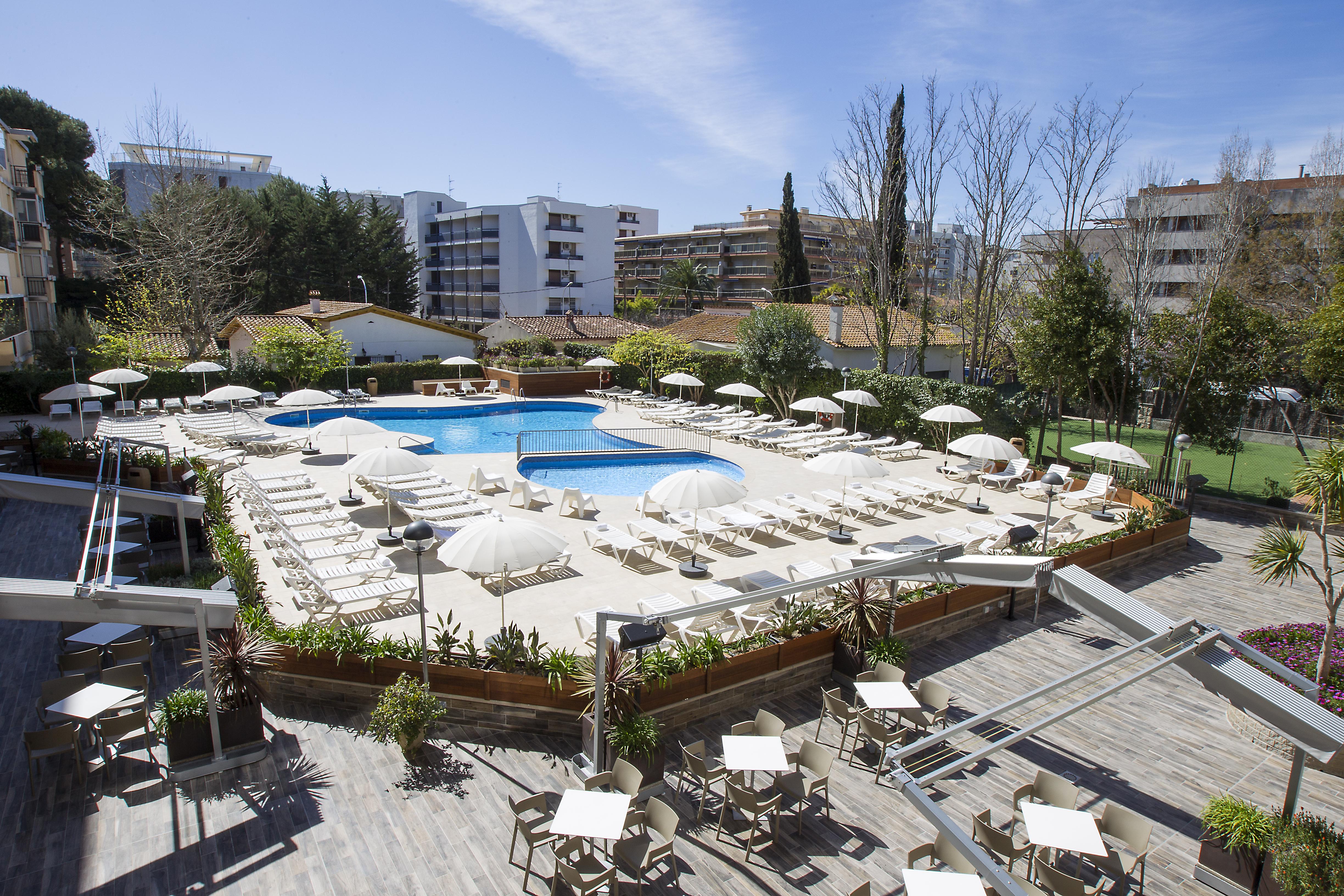 Aparthotel Cye Holiday Centre Σαλού Εξωτερικό φωτογραφία